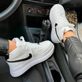 BOTA NIKE DAMA - Comodidad, Estilo y Versatilidad en Cada Paso