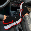 BOTA NIKE DAMA - Comodidad, Estilo y Versatilidad en Cada Paso